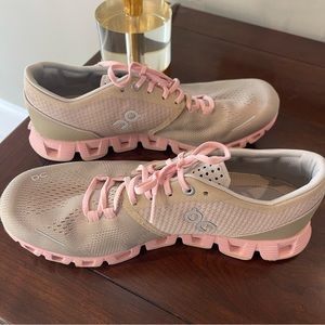 On Cloud X Running Shoe, Sneaker, Two-Tone Sand Rose